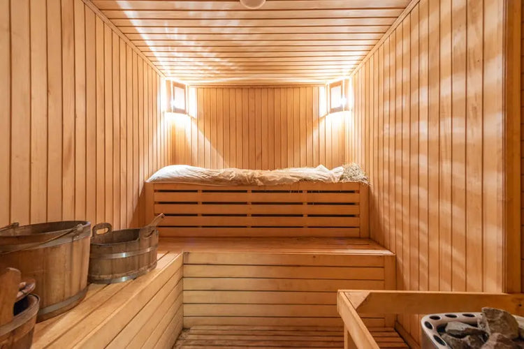 A Deep Dive into How Infrared and Red Light Therapy Transforms Well-being in UAE