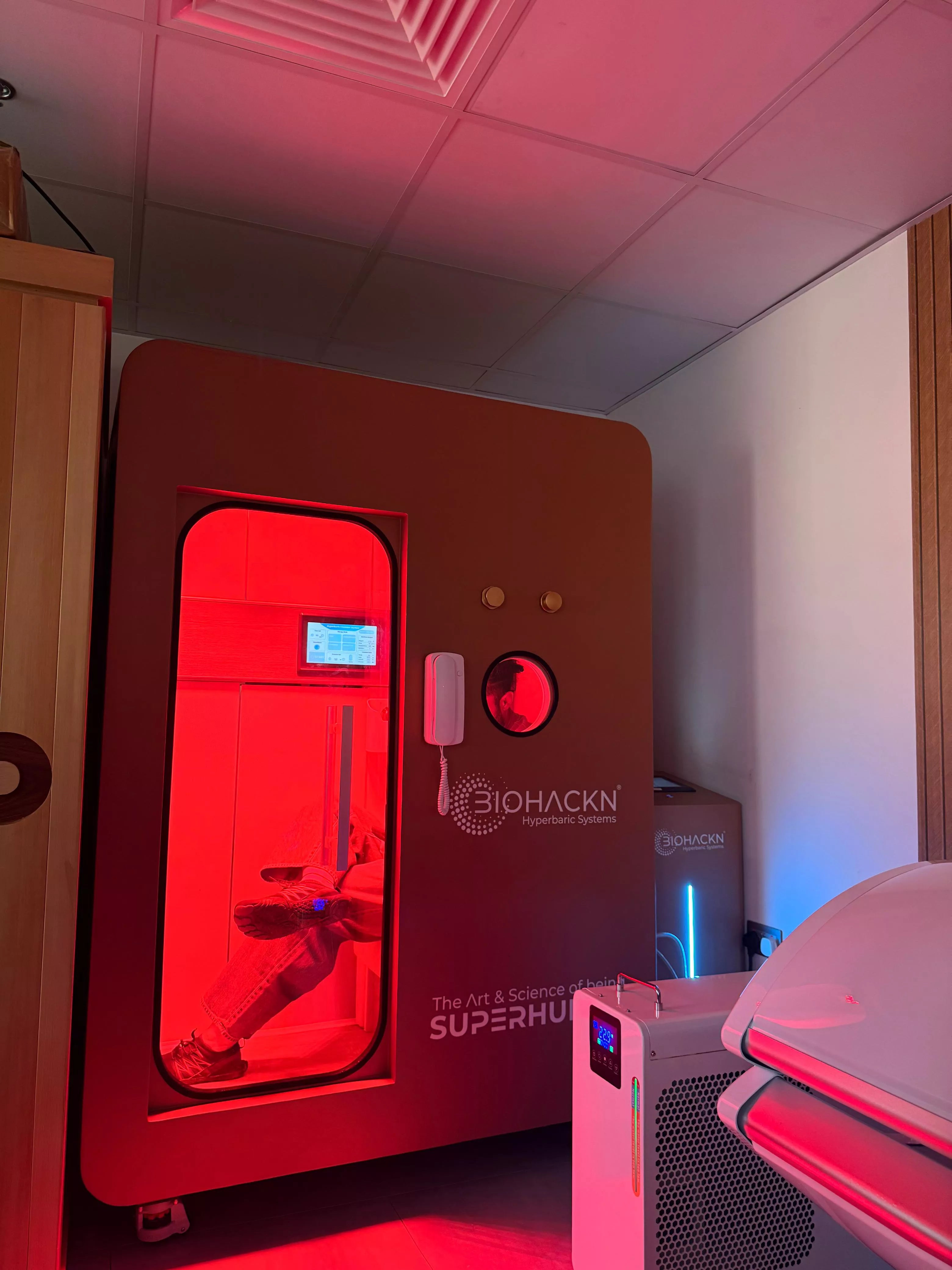 Biohackn Nova 1 Hyperbaric Oxygen Chamber